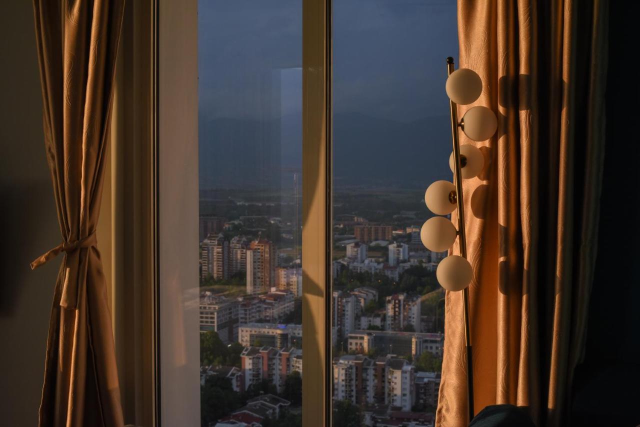 Sky Deluxe Fitness & Spa Скоп'є Екстер'єр фото